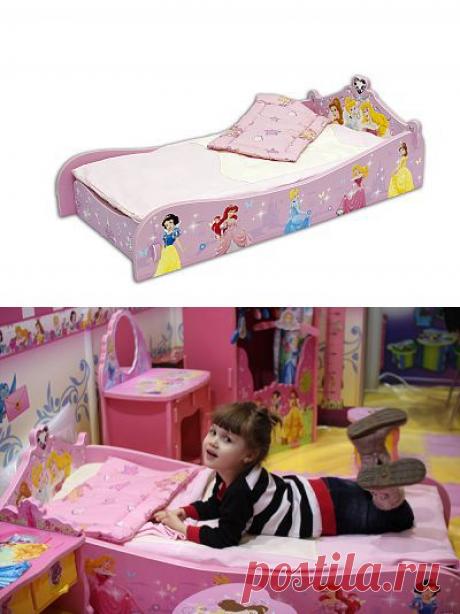 Кровать «Принцессы»  Артикул: YP017  Возраст: 2+   
Выдерживает вес взрослого человека 
Размеры (мм)  	Длина	Ширина	Высота
Упаковка	1390	130	630
Изделие	135	680	420
 Размер спального места 	1200	600 
Минимальная сумма покупки товара, данного производителя от 5000 руб. 
Доставка: Москва - 300 руб, МО - 300 руб. + 25 руб/км.