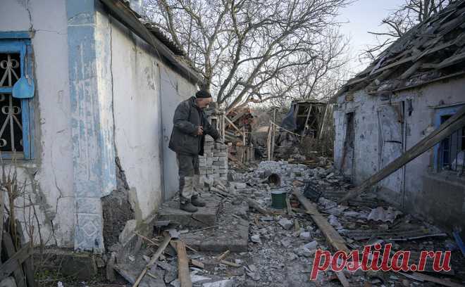 В Белом доме заявили, что видео инцидентов в Донбассе сняли заранее. Ряд видеозаписей об инцидентах в Донбассе были сняты заранее, об этом говорят метаданные файлов, заявил на брифинге высокопоставленный представитель Белого дома.