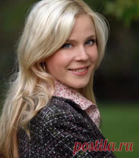 Замечательная актриса....Талантливая и красивая женщина ...Согласны?