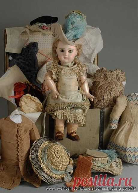 Антикварные куклы ..