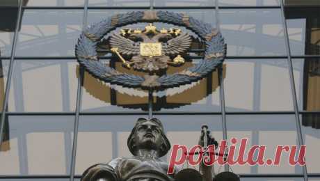 В РПЦ прокомментировали запрет ЛГБТ* в России. Признание движения ЛГБТ экстремистской организацией и его запрет в России можно назвать формой нравственной самозащиты общества. Об этом заявил зампред синодального отдела по взаимоотношениям церкви с обществом и СМИ Московского ...