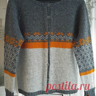 The body is worked back and forth in one piece on a circular needle to the underarm, then the fronts and back are worked separately to the shoulders. The sleeves are worked flat, and are approximately 4” longer than usual to accommodate a thumb opening. Work the first and last stitches of each row in St st for edge stitches. When decreasing, work k1, ssk at beginning of RS rows and k2tog, k1 at end; work p1, p2tog at beginning of WS rows and ssp, p1 at end.