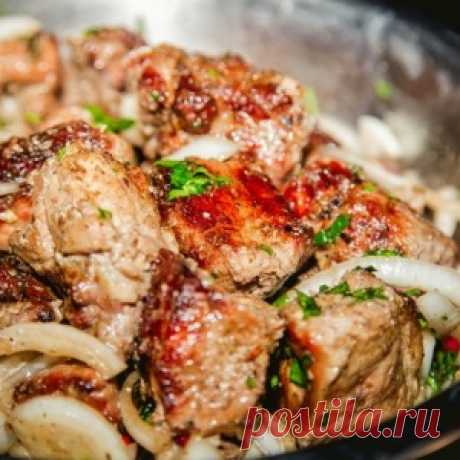 ШАШЛЫК НА ЛУКОВОЙ ПОДУШКЕ В РУКАВЕ