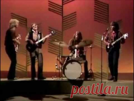 ▶ Bad Moon Rising - Creedence Clearwater Revival (HQ - 5.1 Studio ) - YouTube