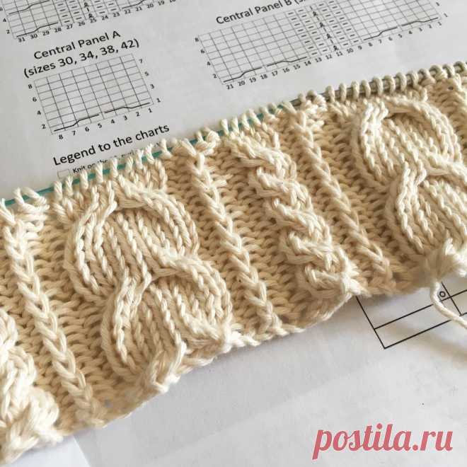 Camille в Instagram: «En plein kiff #knitting #tricot #cables #torsades #rowan #joji» 179 отметок «Нравится», 15 комментариев — Camille (@boutsdecerise) в Instagram: «En plein kiff #knitting #tricot #cables #torsades #rowan #joji»
