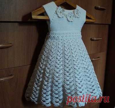 Нарядное платье крючком. http://labhousehold.com/elegant-crochet-dress.html