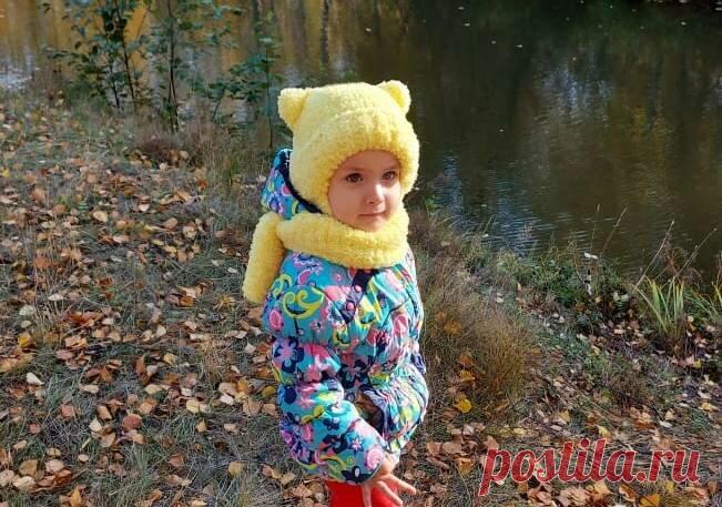 Нежная и мягкая шапочка для девочки 3-х лет. Очень простая в вязании, достаточно уметь вязать две петли - лицевую и изнаночную. | Юлия Жданова | Яндекс Дзен