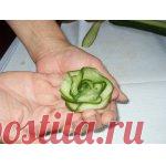 Роза из огурца - кулинарный рецепт