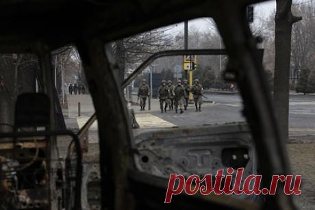 В Казахстане задержали участвовавших в январских беспорядках членов ОПГ. Комитет национальной безопасности (КНБ) Казахстана сообщил о задержании шестерых членов организованной преступной группы (ОПГ), которая причастна к многочисленным преступлениям на территории Алма-Атинской области, а также к погромам во время январских массовых беспорядков.