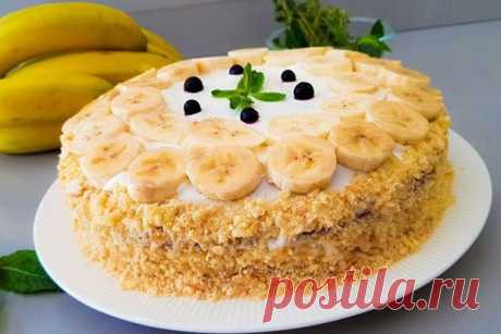 Банановый торт с грецкими орехами