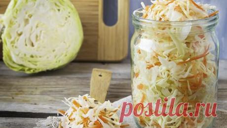 Квашеная капуста. Хрустящая и вкусная. Рецепт самый простой. Как квасить КАПУСТУ ДОМА в банках. Очень простой рецепт Самая вкусная квашеная капуста. Попробуйте! Бабушкин рецепт. Капуста на Зиму в Банке Как квасить Капусту в Банке. Очень Быстрый и простой Рецепт. Бабушкин рецепт Квашеной капусты. Квашеная капуста на зиму Квашеная Капуста в Своем Соку, Очень Простой Рецепт […]