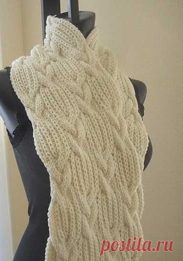 Шарф с косичками.