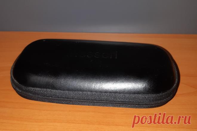 Футляр для очков. Messori. Кожа. Унисекс. 
Размер : 160 х 75 х 46 мм. 

Цена : 500 руб. 

Купить сейчас : 

#ФутлярдляОчков 
#ФутлярдляОчковMessori 
#ФутлярдляОчковКожа 
#ФутлярдляОчковУнисекс