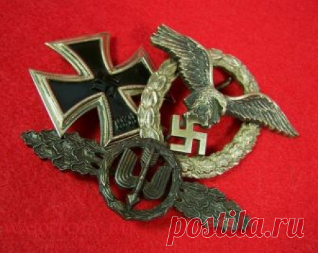 Немецкий язык, словарный запас  

die Kleidung (ди кляйдунг) - одежда 

das Hemd (дас хэмд) - рубашка 

das T-Shirt (дас ти-шорт) - футболка 

die kurze Hose (ди курце хозе) - шорты 

das Sweatshirt (дас свитшот) - трикотажная рубашка 

die Jogginghose (ди ёггинг'хозэ) - спортивные штаны 

die Hose (ди хозэ) - штаны 

die Bluse (ди блюзэ) - блузка 

der Rock (деа рок) - юбка 

das Sakko (дас зако) - пиджак 

Der Anzug (анцуг) - костюм 

die Jeans (ди джинс) - джинсы 

das ...