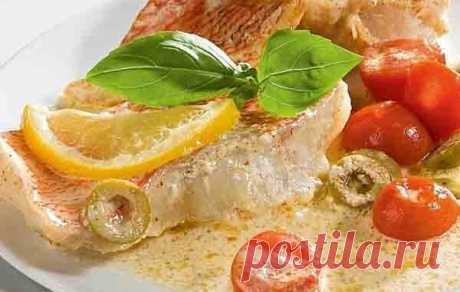 Окунь с маслинами и перцем - Кулинарные рецепты 
