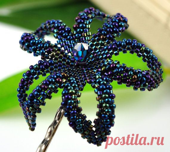 RESERVED Beaded flower bobby pin - midnight iris blue - Tahitian Blac…