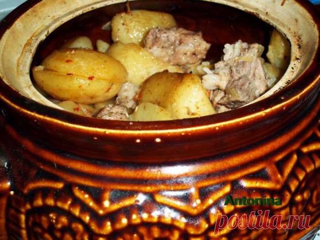 (+1) тема - Молодая картошка c мясом в глиняном горшке | ВКУСНО ПОЕДИМ!