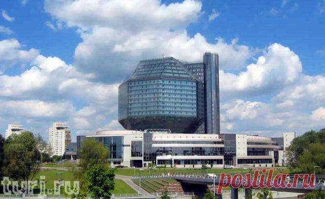 Беларусь, Минск: Национальная библиотека - подлинный бриллиант или китч?