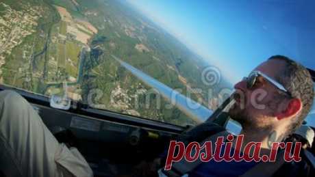 Самолет планера на буксире Motorplane видеоматериал - Видео насчитывающей крыло, плоскость: 187073108