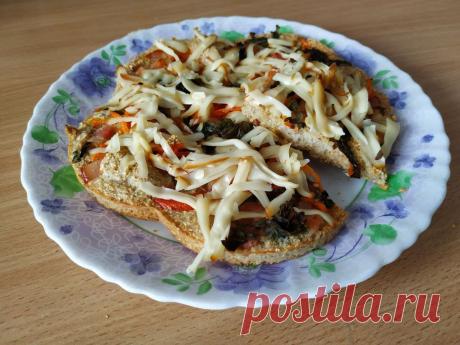 Простая,полезная и вкусная пицца. По своей себестоимости подходит для пенсионеров, как мы.
