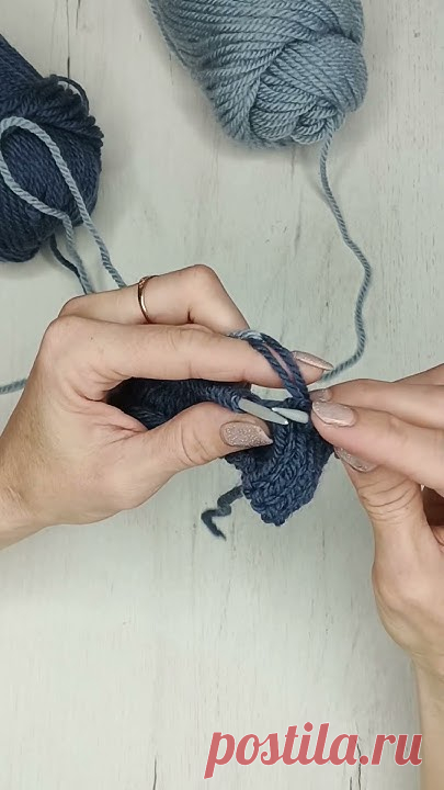 Переход на новый цвет в ЦЕНТРЕ изделия 🤔 #crochet #knitting #вяжем #вяжуназаказ