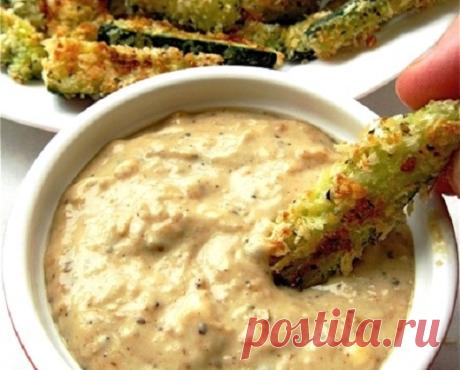 КАБАЧКИ, ЗАПЕЧЕННЫЕ В СМЕТАНЕ, СЫРЕ И СУХАРЯХ - Вкусные рецепты Содержание: Как приготовить "Кабачки, запеченные в сметане" Мне очень понравилось готовить эти кабачки, запеченные в сметане. Сметанный соус прекрасно дополняет вкус овоща, а уж о кляре и говорить нечего: сочетание сыра и панировочных сухарей придумал гений! Очень вкусно, рекомендую попробовать! Ингредиенты: Кабачок — 1 Штука (чем крупнее, тем лучше) Сметана — 1 Стакан Горчица — 1 Ст. ложка Лук — 1 Штука Уксус...