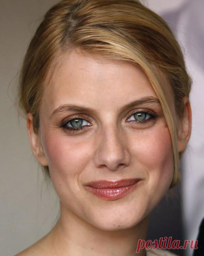 Мелани Лоран, 21 февраля, 1983