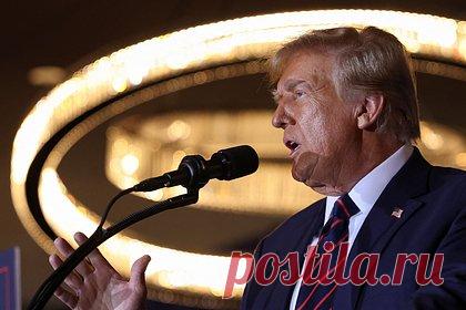 Трамп назвал «чудовищным» законопроект о выделении помощи Украине от США. Экс-президент США Дональд Трамп назвал «чудовищным» новый законопроект Сената США по вопросу границы и помощи Украине. Он также назвал проект нового закона «отличным подарком демократам и приговором республиканцам», поскольку он снимает ответственность с демократов за недобросовестную пограничную политику.