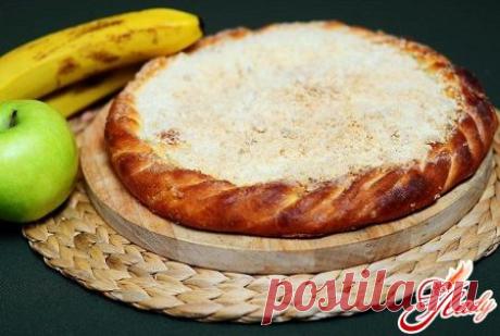 Пирог с бананами и яблоками из слоеного и дрожжевого теста