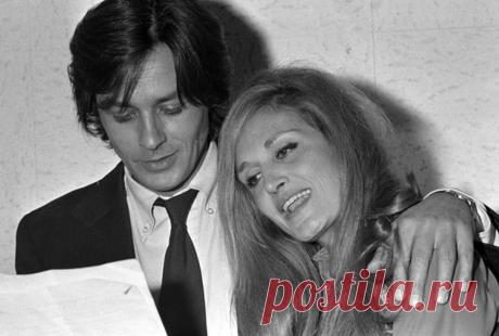 Далида и Ален Делон «Paroles, paroles»
Далида французская певица, настоящее имя Иоланда Джильотти. Прежде чем стать парижской Мадонной, ей пришлось протий долгий тернистый путь. Она родилась в Каире в семье итальянских мигрантов. В десять…