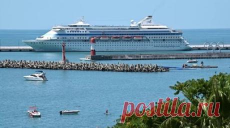 Сочинский морской порт работает в штатном режиме, суда выходят в море. Сочинский морской торговый порт работает в штатном режиме, суда выходят в море, сообщил генеральный директор порта Юрий Владимиров. Читать далее