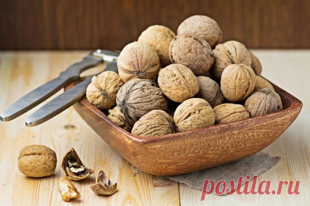 Применение настойки из перегородок грецких орехов на водке.