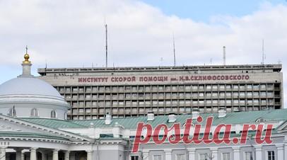 Глава Реутова Науменко находится в «Склифе» в крайне тяжёлом состоянии. Глава городского округа Реутов Филипп Науменко экстренно госпитализирован в Москве. Как сообщили РИА Новости в НИИ скорой помощи имени Склифосовского, чиновник находится в реанимации. Читать далее