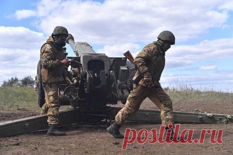 Стало известно о занятии союзными силами промзоны Бахмута. Российские союзные силы подошли к пригороду Артемовска (переименован в Бахмут) и заняли промзону города, сообщают «Известия». Корреспондент издания Денис Кулага уточняет, что вместе с войсками в операции участвуют бойцы частной военной компании (ЧВК) «Вагнер».