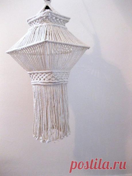 Vintage 1970s // hanging macrame pendant