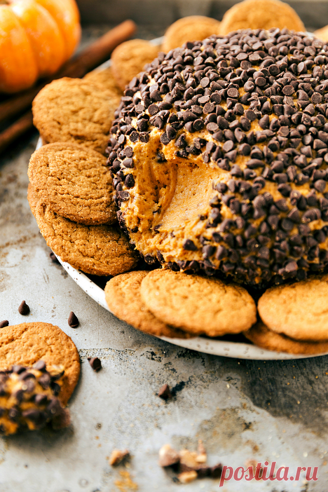 Pumpkin Cheesecake Ball - Chelsea's Messy Apron