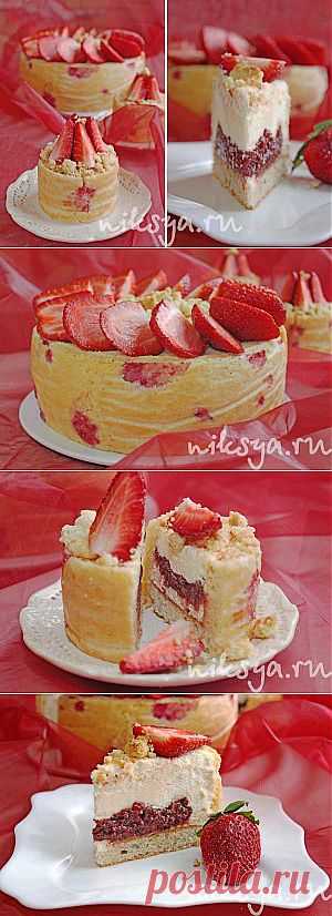 Торт «Симфонию» — прелесть и изящество нежной поэзии, тонкой музыки вкуса заключены в каждом кусочке этого десерта. Два вида бисквита: «Джоконда» с малиновыми каплями и «Миндальный бисквит с крошками зажаренного миндаля»; слой земляничного пюре и нежный мусс с крем-чиз. Венчает торт песочная крошка «streusel» в центре короны из клубники.