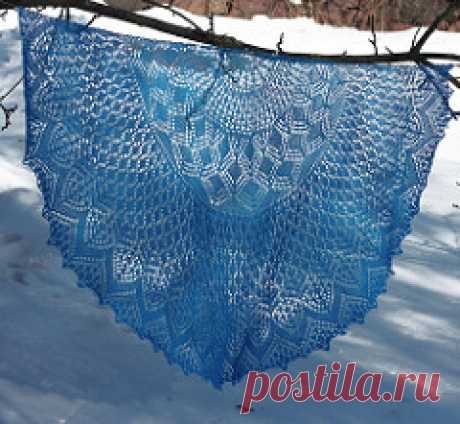 Ravelry: Vernal Equinox Shawl Surprise pattern by Lankakomero