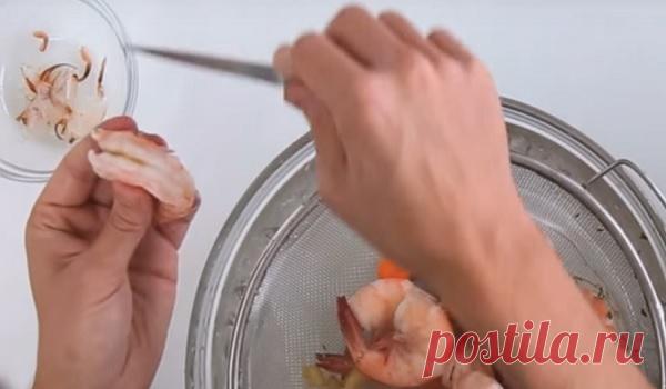 70% людей варят креветки неправильно! Вот что не в коем случае делать нельзя...