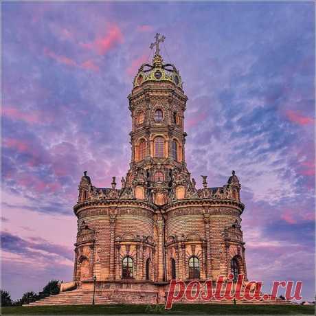 Храм Знамения Богородицы в Дубровицах
Фото: dmitryabaza