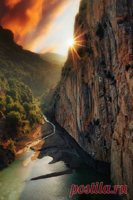 man made and natural wonders