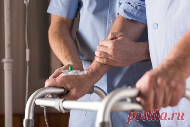 Медсестра в доме престарелых объедала немощную бабульку-подопечную. Для обеих это закончилось плохо | Краше Всех