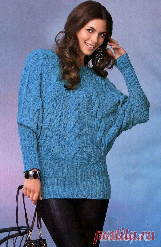 Женский пуловер спицами с косами