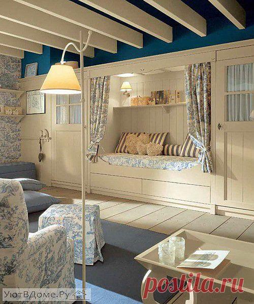 Английский стиль 
Если вы хотите создать в своем доме утонченный английский интерьер, следует учесть, что он состоит из гармоничного сочетания  георгианского и викторианского стилей.