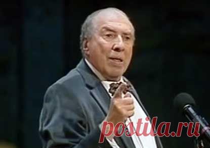 Сергей Юрский: антисемитизм — проблема мистическая Это интервью было взято четверть века назад в крохотной гримерке Юрского в Театре им. Моссовета.