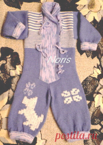 Вязаный комбинезон с вышивкой выполнен из мягкой полушерсти, сохранит тепло Вашему ребенку. Комбинезон легко надевается и снимается, позволяет сохранить свободу движений, удобный и комфортный.