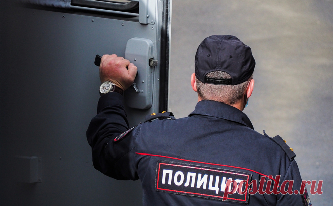 В Чечне предложили запретить СМИ указывать национальность преступников. Региональный парламент считает, что каждое необдуманно сказанное слово может стать детонатором социального взрыва, а распространение подобных сведений должно расцениваться как оскорбление национальных и религиозных чувств
