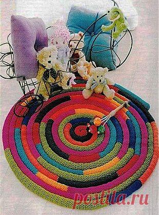 коврик крючком из остатков пряжи / Вязаные крючком аксессуары / PassionForum - мастер-классы по рукоделию