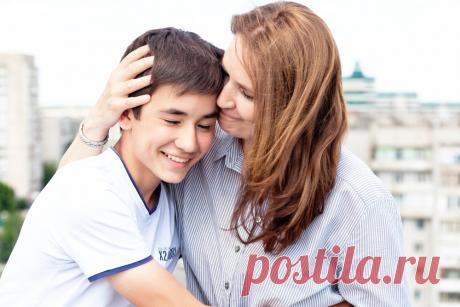 Мамам и папам: 15 вещей, которые подростки должны делать сами Постепенное предоставление взрослеющим детям все большего количества дел и обязанностей не только облегчает жизнь родителям, но и крайне полезно для них самих. Овладевая новыми навыками и самостоятель…