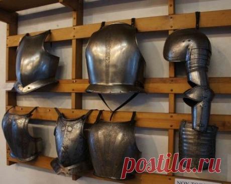 МУЗЕЙ ОРУЖИЯ В БРЕШИИ (ДОСПЕХИ)